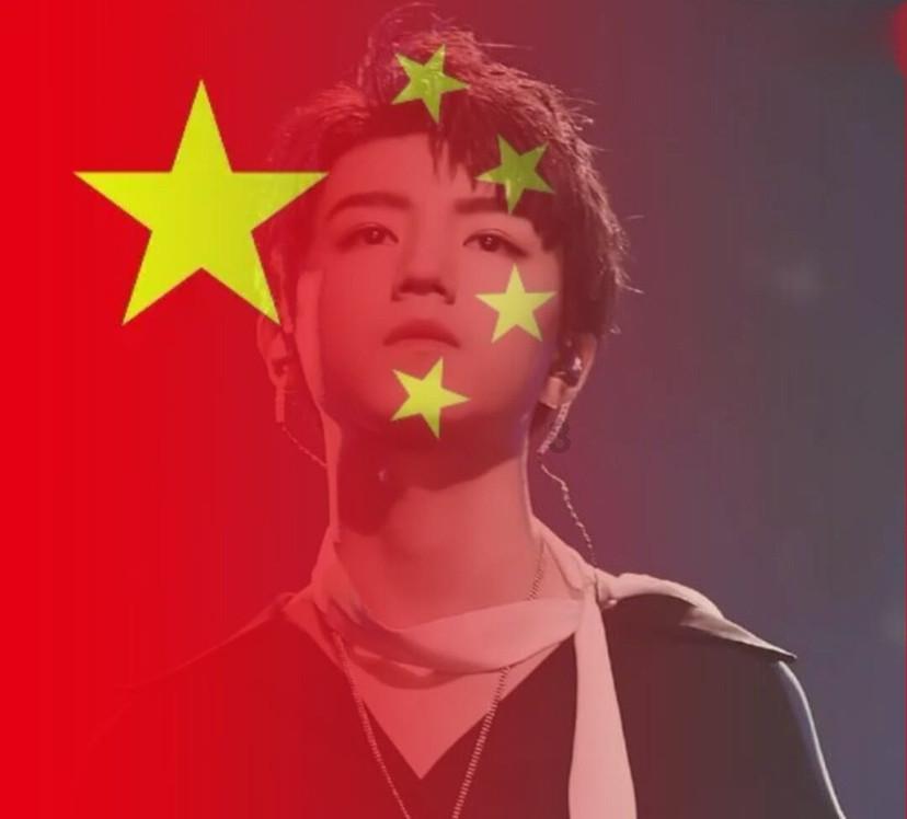 女孩子被偷拍了怎么办呢？游戏画面